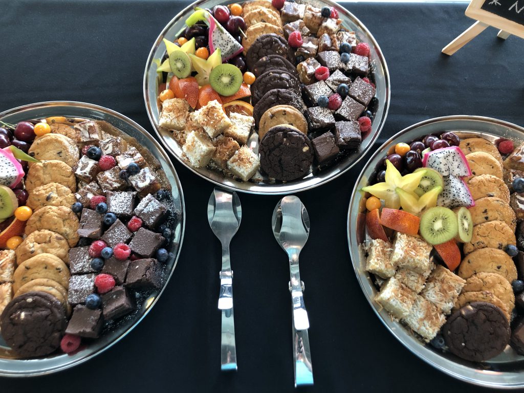 Dessert trays