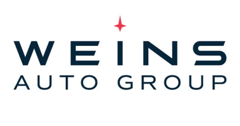 Capital text in navy blue saying "Weins Auto Group"