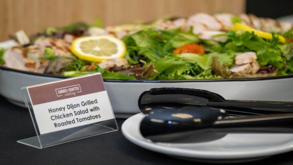 image of grilled chicken salad