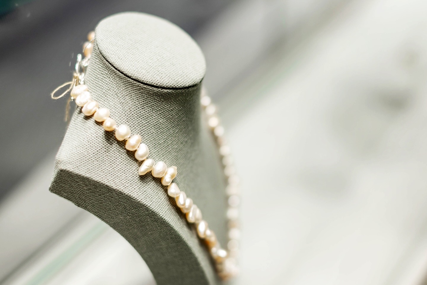 georgian-jewellery-store-necklace