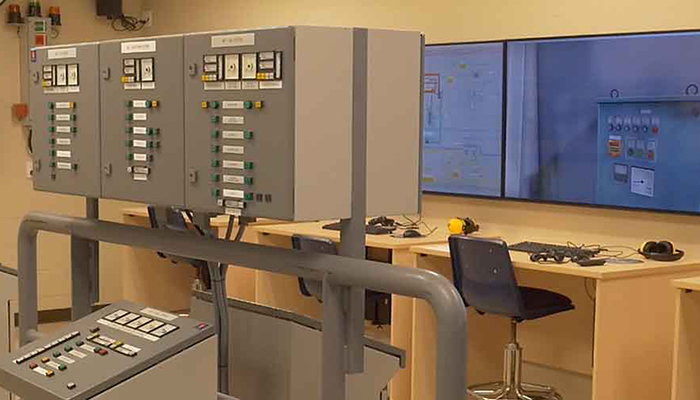 Simulated ship endingroom